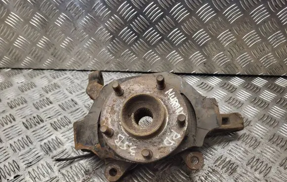 Front wheel hub