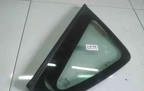 Renault Scenic II - Grand scenic II Rear side window AS2