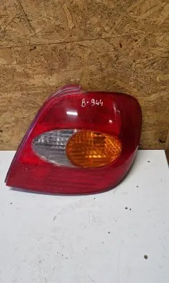 Toyota Avensis T220 Rear/tail lights 034N5P 2328