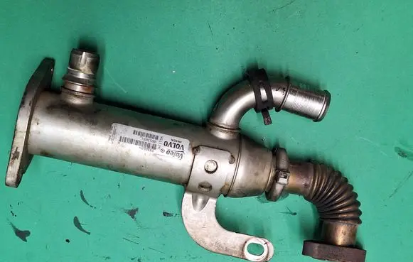 Ford Kuga I EGR valve cooler 993062H H44GA 8653691