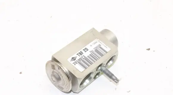 Volvo S60 Air conditioning (A/C) expansion valve 7010973