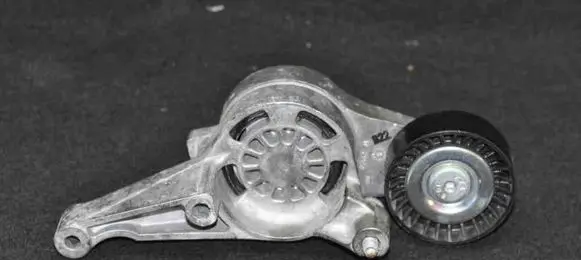 Volkswagen Caddy Generator/alternator belt tensioner 03G903315D