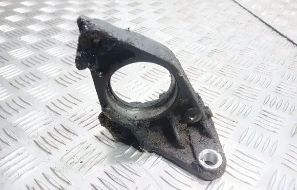 Renault Megane II Driveshaft support bearing bracket 