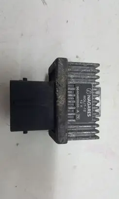 Nissan Qashqai Glow plug pre-heat relay 9640469680