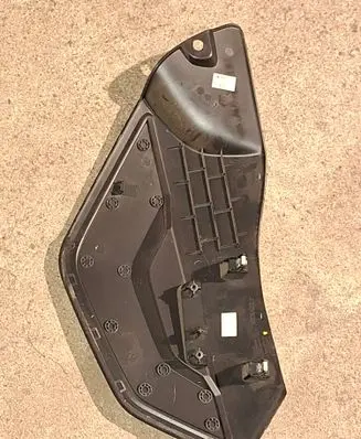 Dacia Duster II Other center console (tunnel) element 689216018R 689214315R 689212660R