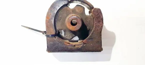 Toyota Corolla Verso AR10 Engine mount bracket