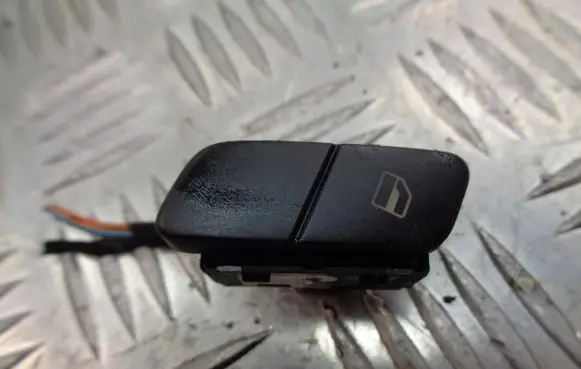 Volkswagen Polo IV 9N3 Quarter vent window switch 6Q0959856