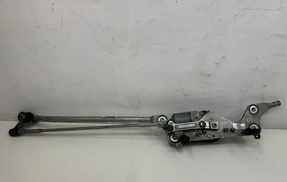 Porsche Cayenne (92A) Front wiper linkage and motor 7P0955024