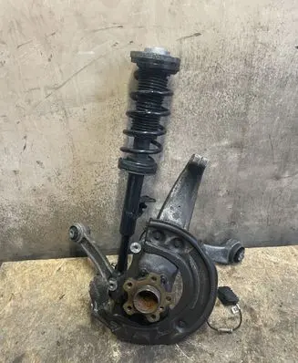 BMW 5 G30 G31 Front wheel hub spindle knuckle 6866598 31316866598