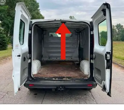 Opel Vivaro Loading door lock loop/hook striker
