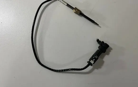 BMW 1 F40 Exhaust gas temperature sensor 8490535