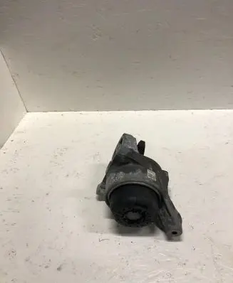 Audi A4 S4 B9 Engine mount bracket 8W0199372CA