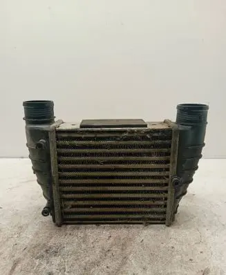 Audi A4 S4 B7 8E 8H Intercooler radiator 8E0145806Q 6021745
