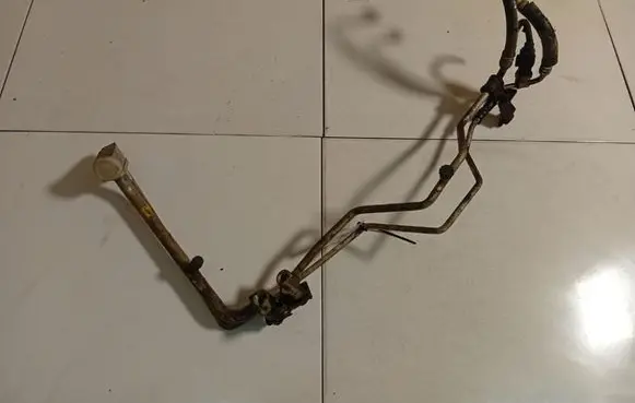 KIA Sportage Air conditioning (A/C) pipe/hose 