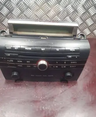 Mazda 3 I Radio/CD/DVD/GPS head unit BR9E66AR0 06J1B1141994 14797178