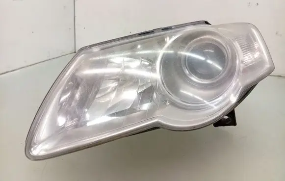 Volkswagen PASSAT B6 Headlight/headlamp 3C0941005Q