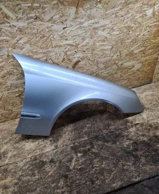 Mercedes-Benz E W211 Fender