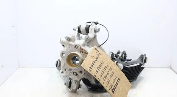 BMW X4 G02 Rear wheel hub spindle/knuckle 6879751