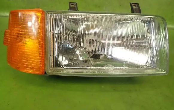 Volkswagen Transporter - Caravelle T1 Headlight/headlamp
