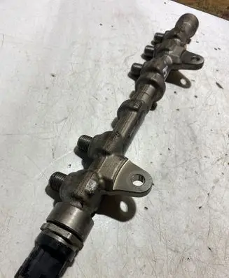 Opel Astra H Fuel main line pipe 0445214222 140803 55573331