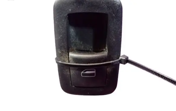 Fiat Freemont Quarter vent window switch 56046832AB