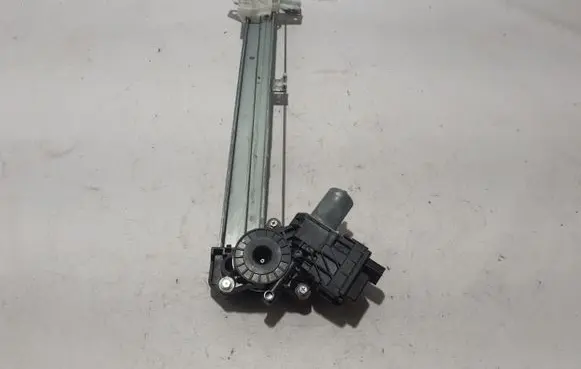 Subaru Forester SK Front window lifting mechanism without motor 61041SJ000