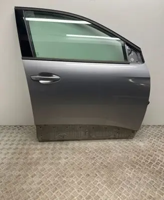 Peugeot 5008 II Front door 