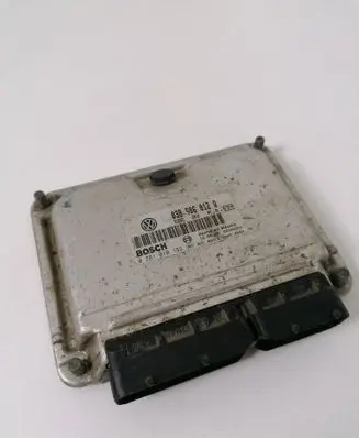 Volkswagen PASSAT B5.5 Engine control unit/module 038906012Q