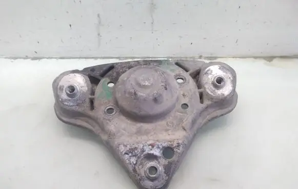 Skoda Superb B5 (3U) Coil spring mount 8D0412383B