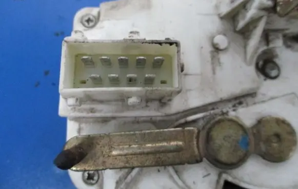Peugeot 806 Front door lock