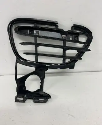 Porsche Cayenne (92A) Front bumper lower grill 7P5807682A