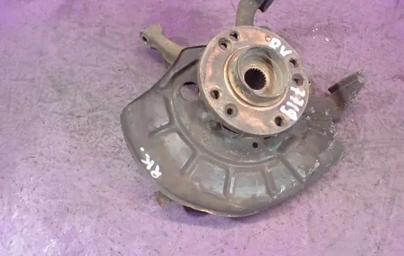 Seat Ibiza II (6k) Front wheel hub spindle knuckle