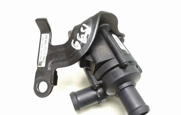Seat Leon (5F) Electric auxiliary coolant/water pump 5q0965561b 5q0121591cp 5q0121599q