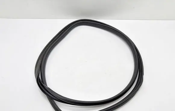 Subaru Ascent Rear door rubber seal (on body)