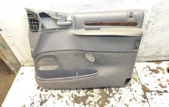 Chrysler Voyager Front door card panel trim 0P621C3AC