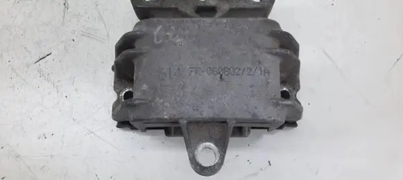 Volkswagen Golf IV Engine mount bracket 1J0199555