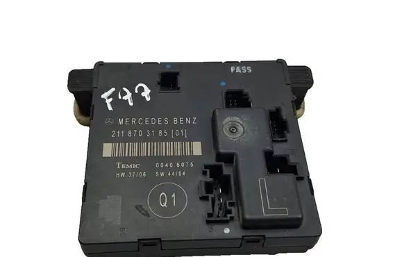 Mercedes-Benz E W211 Door control unit/module 2118703185