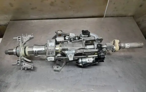 BMW 5 F10 F11 Steering column universal joint 6778135