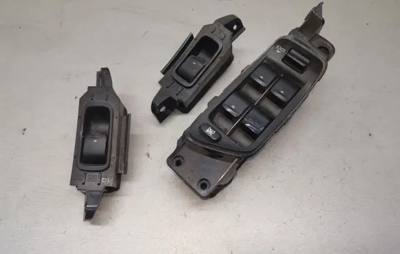 Subaru Outback Electric window control switch