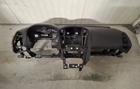 Ford Focus Dashboard 