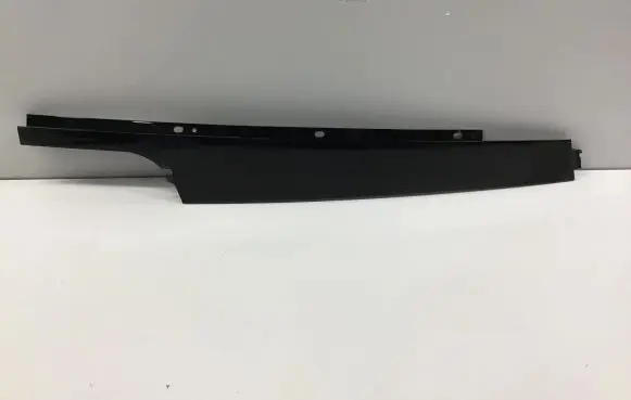 Land Rover Range Rover L405 Front door glass trim molding CK5220555AC