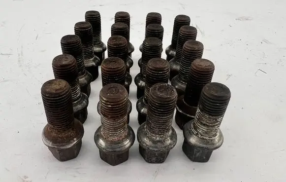 Audi A6 S6 C6 4F Nuts/bolts 