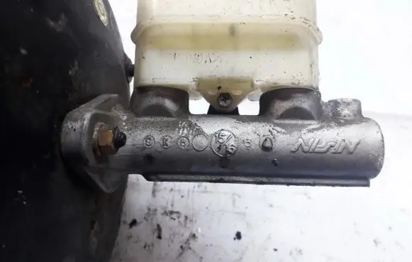 Honda CR-V Master brake cylinder