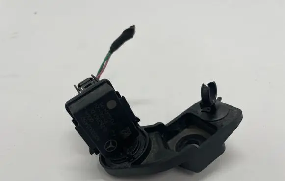 Mercedes-Benz GLA H247 Air quality sensor A0009054807