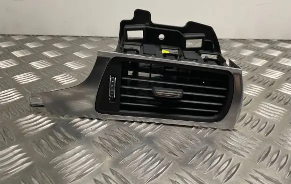 Audi A7 S7 4G Dashboard side air vent grill/cover trim 4G2820902