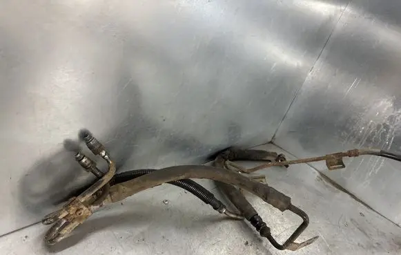 Volkswagen Multivan T4 Power steering hose/pipe/line