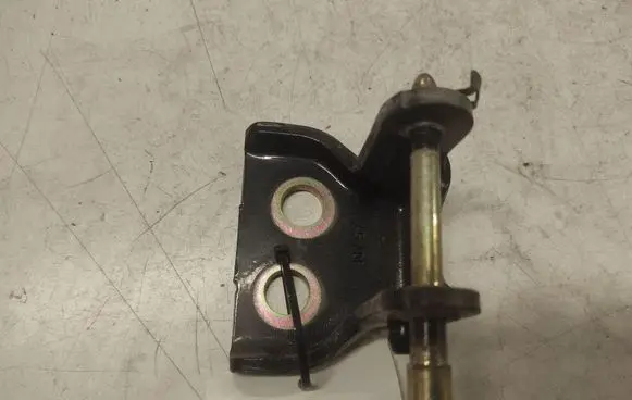Peugeot 407 Rear door upper hinge