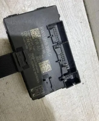 Audi A4 S4 B9 Door control unit/module 8W0959395G 8W0959395