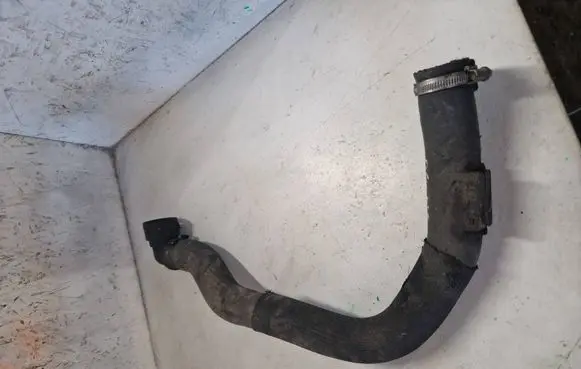 Citroen C6 Engine coolant pipe/hose