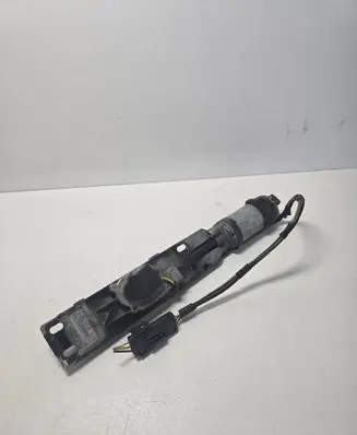BMW 7 E38 Tailgate/trunk/boot lift motor 8352202
